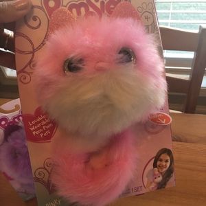 Pomsies😍🥰😍